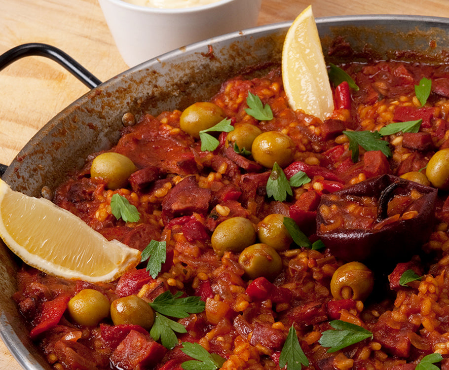 PAELLA DE CHORIZO Y PIQUILLOS